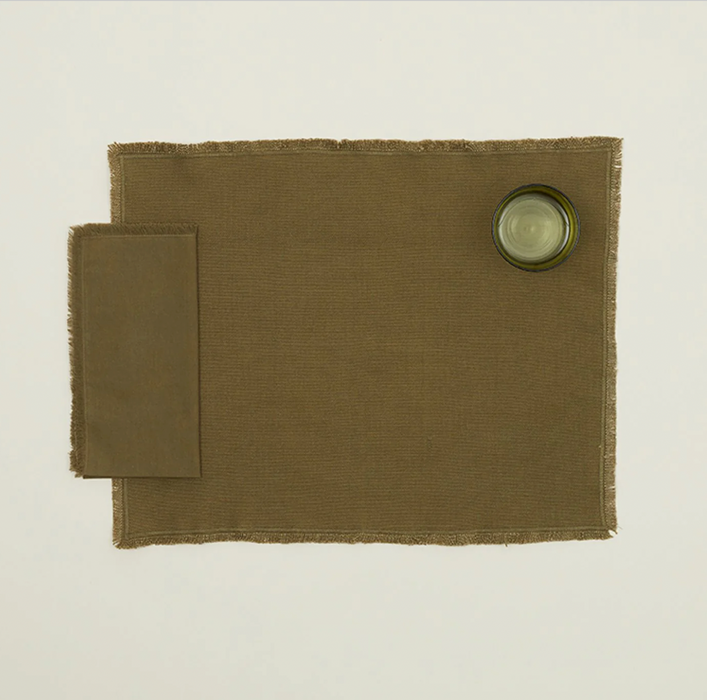 ESSENTIAL COTTON PLACEMATS - SET OF 4 - OLIVE
