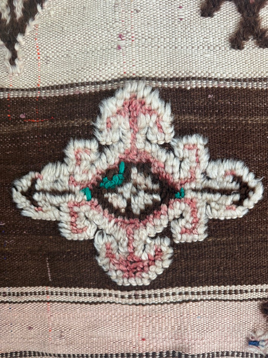 AZRAQ - VINTAGE MOROCCAN AMAZIGH RUG 5'8" x 11'7"