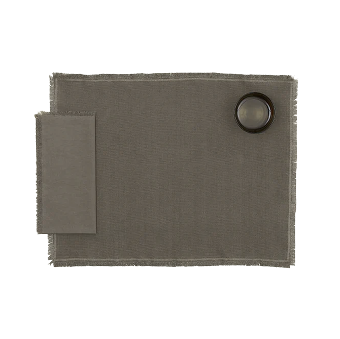 HAWKINS NY: ESSENTIAL COTTON PLACEMATS - SET OF 4 - DARK GREY