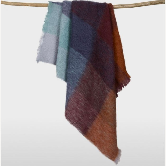 MANTA ESCARAY QUADROS No 4027: 52" x 79"