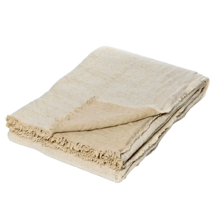 LES CHOSES SIMPLE THROW : SEASHELL/OFF WHITE