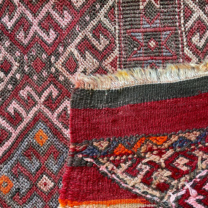 VINTAGE ADIYAMAN  KILIM No 22  -  2'6 x 3'8"