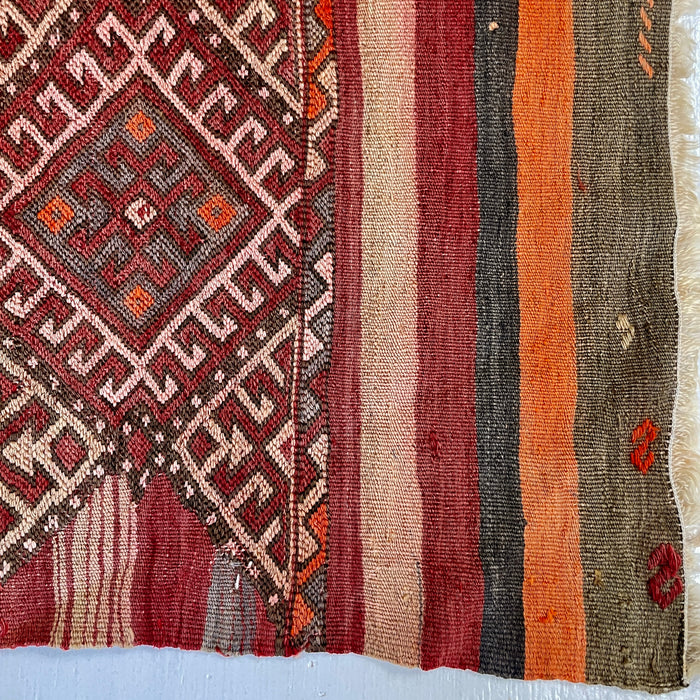 VINTAGE ADIYAMAN  KILIM No 22  -  2'6 x 3'8"