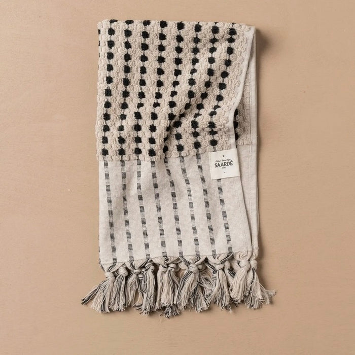 SAARDÉ - CHICKPEA HAND-TOWEL -  STONE / BLACK