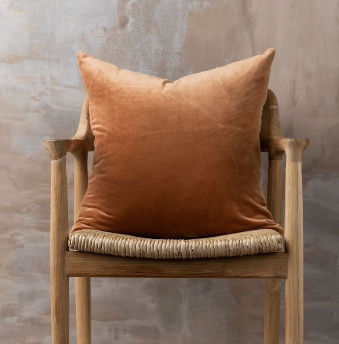 SAARDÉ -  VELVET/LINEN PILLOW - TERRACOTTA 20" X 20"