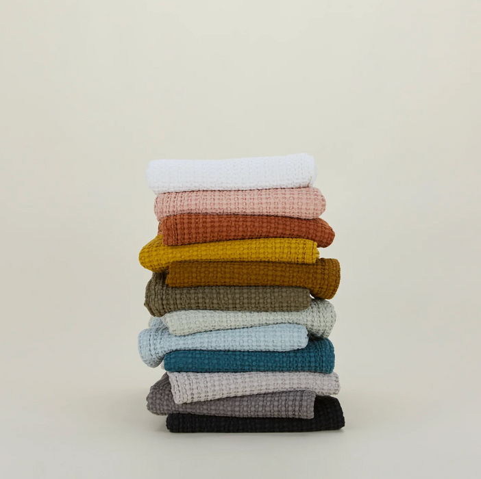 HAWKINS NY - SIMPLE WAFFLE TOWEL - SKY