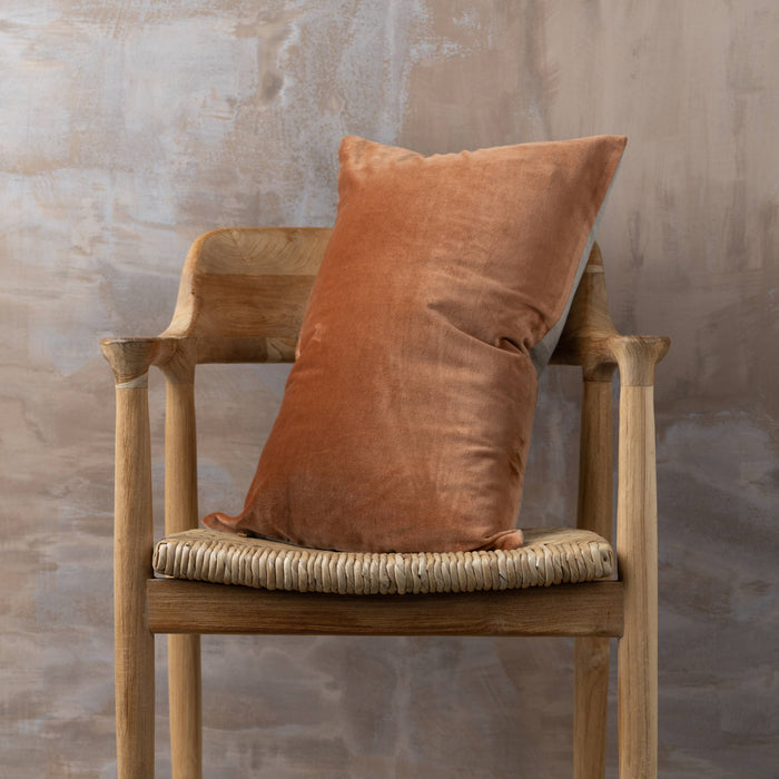SAARDÉ -  VELVET/LINEN PILLOW - TERRACOTTA 20" X 20"